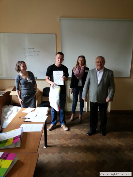 Wicelider finału konkursu wiedzy o prawie humanitarnym