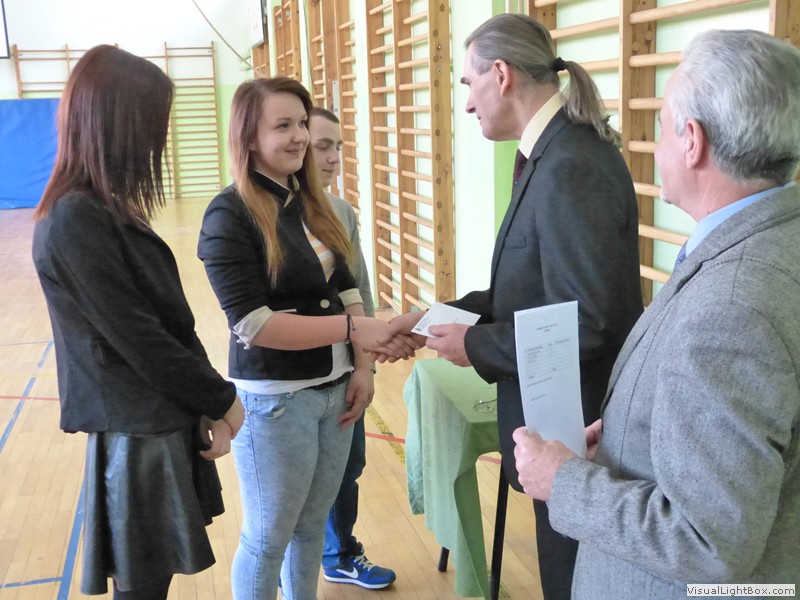 Stypendia za wyniki w nauce – marzec 2015
