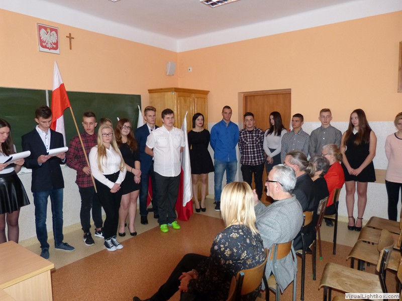 Lekcja patriotyzmu przygotowana przez klasę II a