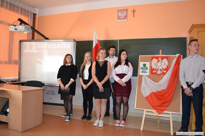 Uczniowie klasy II przygotowali pod kierunkiem pani profesor Renaty…