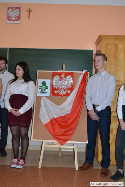 Uczniowie klasy II przygotowali pod kierunkiem pani profesor Renaty…