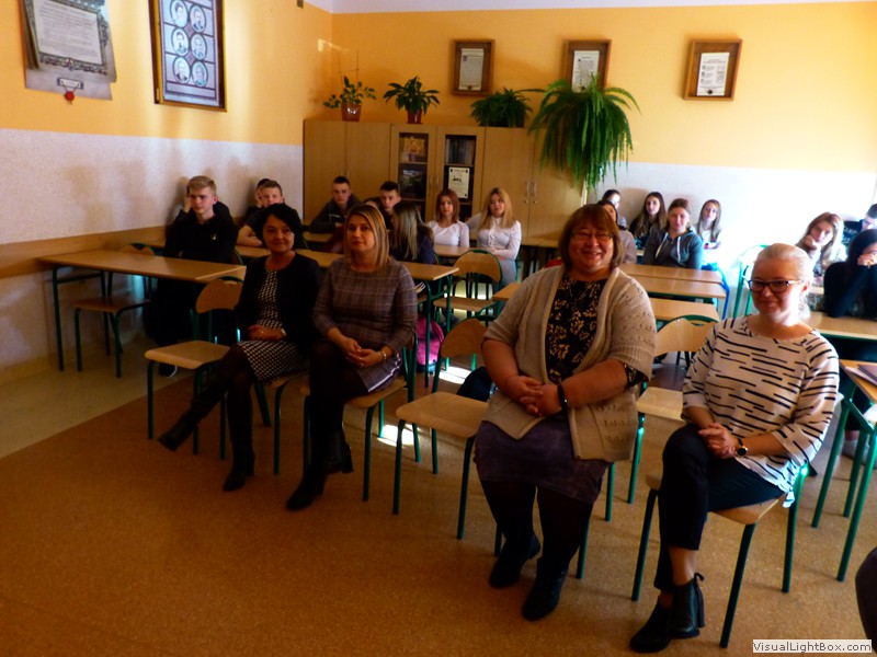 Uczniowie klasy II przygotowali pod kierunkiem pani profesor Renaty…