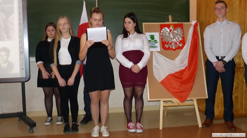 Uczniowie klasy II przygotowali pod kierunkiem pani profesor Renaty…