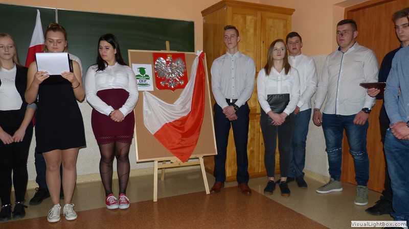 Uczniowie klasy II przygotowali pod kierunkiem pani profesor Renaty…