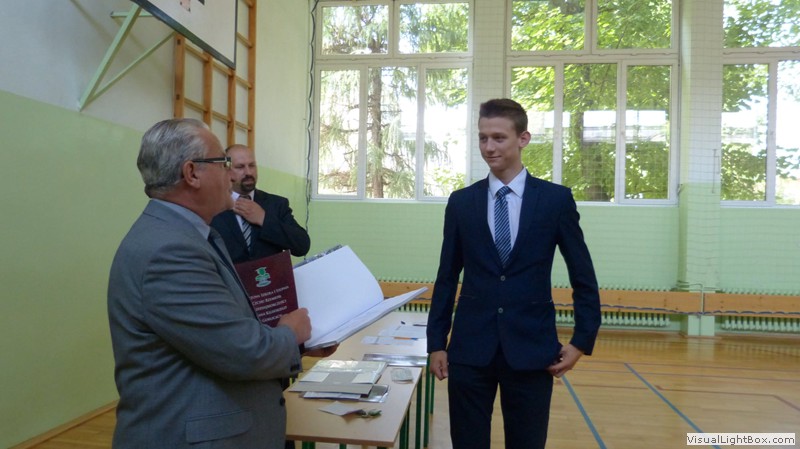 26 czerwca zakończono rok szkolny 2019/2020. W tym roku zakończenie…