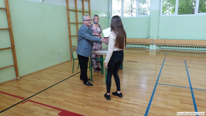 26 czerwca zakończono rok szkolny 2019/2020. W tym roku zakończenie…