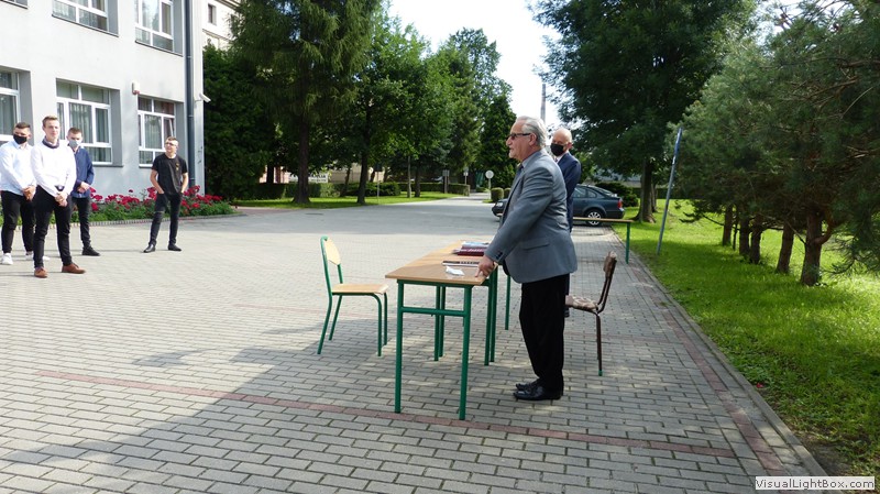 26 czerwca zakończono rok szkolny 2019/2020. W tym roku zakończenie…