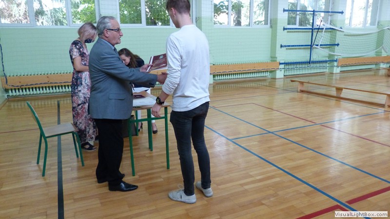 26 czerwca zakończono rok szkolny 2019/2020. W tym roku zakończenie…