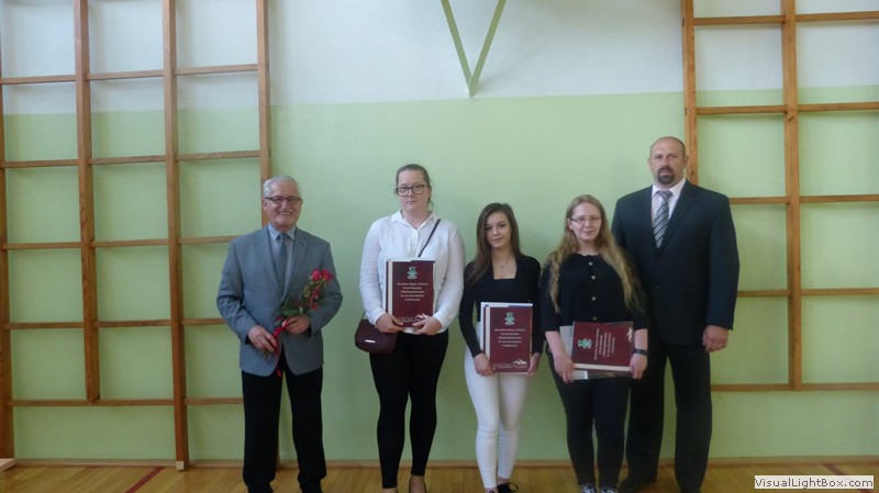 26 czerwca zakończono rok szkolny 2019/2020. W tym roku zakończenie…