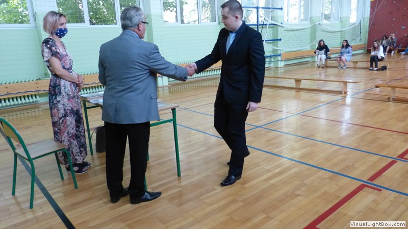 26 czerwca zakończono rok szkolny 2019/2020. W tym roku zakończenie…