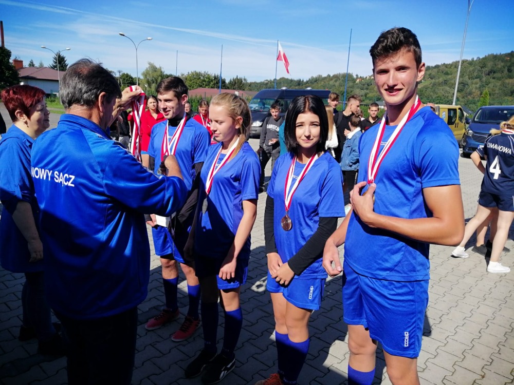18 września na stadionie w Nawojowej odbyły się Wojewódzkie…