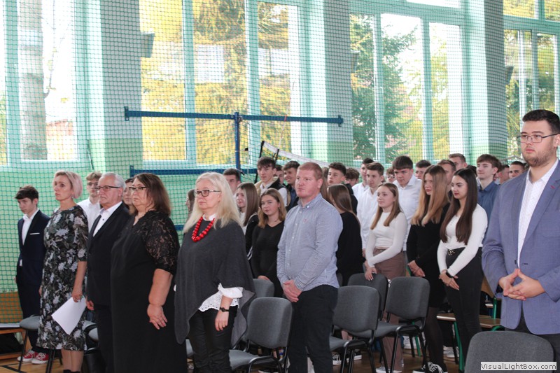 Akcja "Szkoła do Hymnu" i 105. rocznica odzyskania Niepodległości