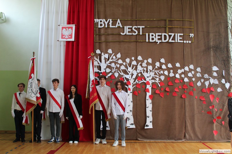 Akcja "Szkoła do Hymnu" i 105. rocznica odzyskania Niepodległości