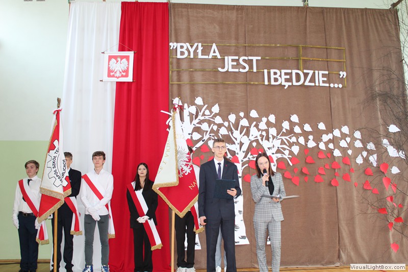 Akcja "Szkoła do Hymnu" i 105. rocznica odzyskania Niepodległości