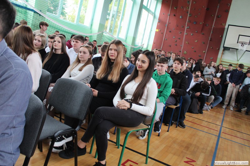 Akcja "Szkoła do Hymnu" i 105. rocznica odzyskania Niepodległości