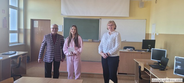 Stypendium za pierwsze półrocze roku szkolnego 2024/2025 wręczone
