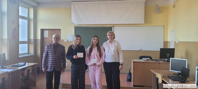 Stypendium za pierwsze półrocze roku szkolnego 2024/2025 wręczone