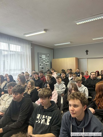 Prelekcja na temat przemocy, demoralizacji i ich konsekwencji